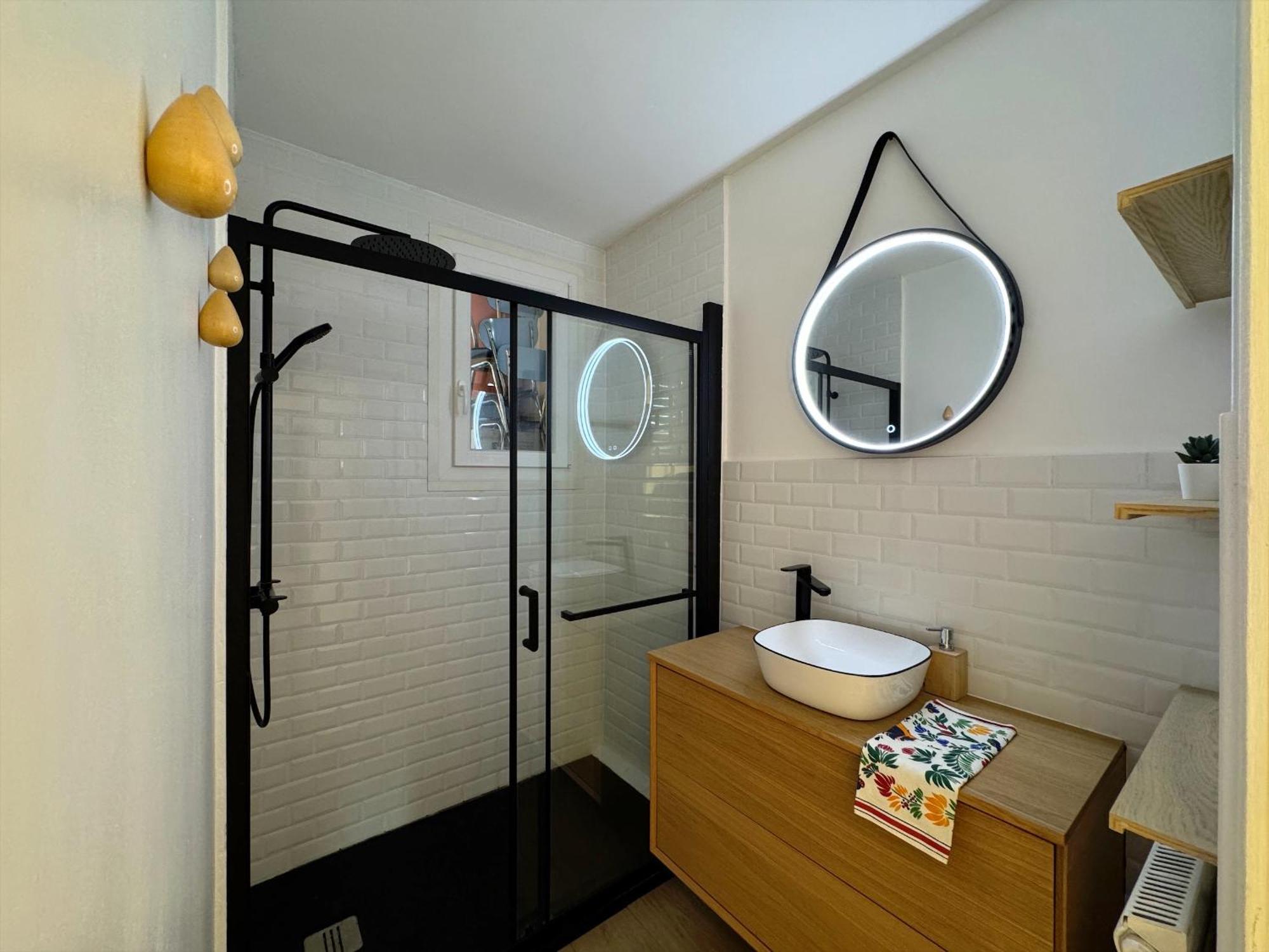 Logement Autour De Moi * * * * * Chambery Ngoại thất bức ảnh
