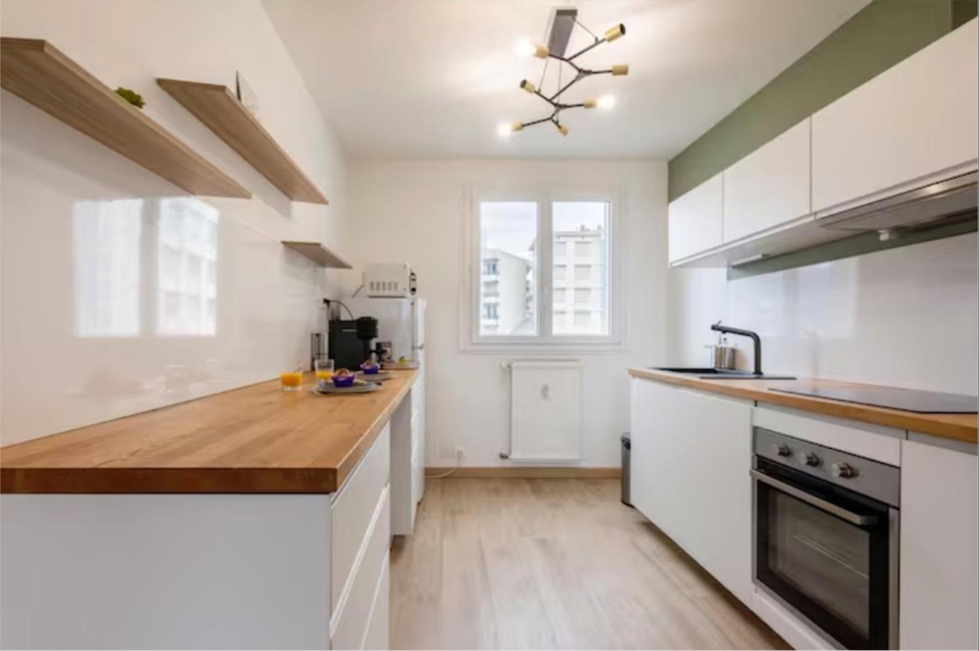 Logement Autour De Moi * * * * * Chambery Ngoại thất bức ảnh